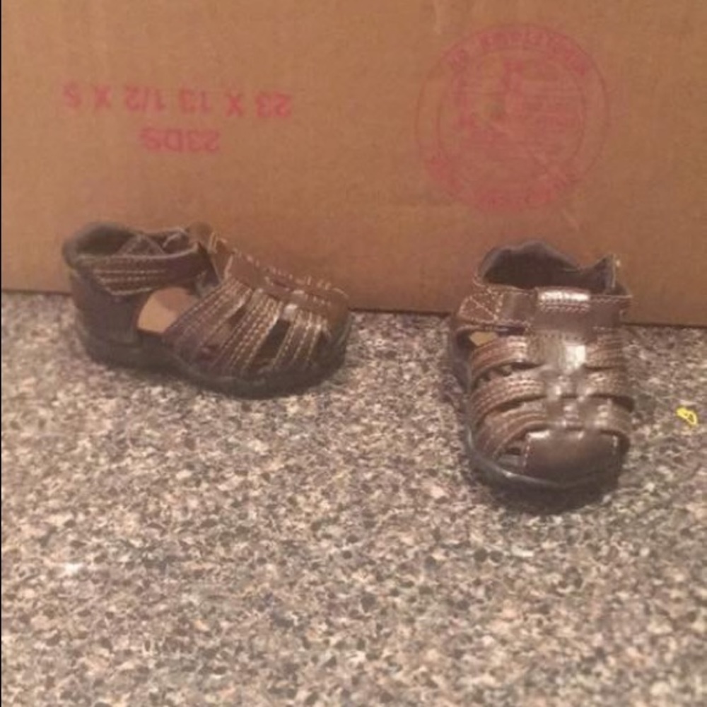 Toddler boys sandals